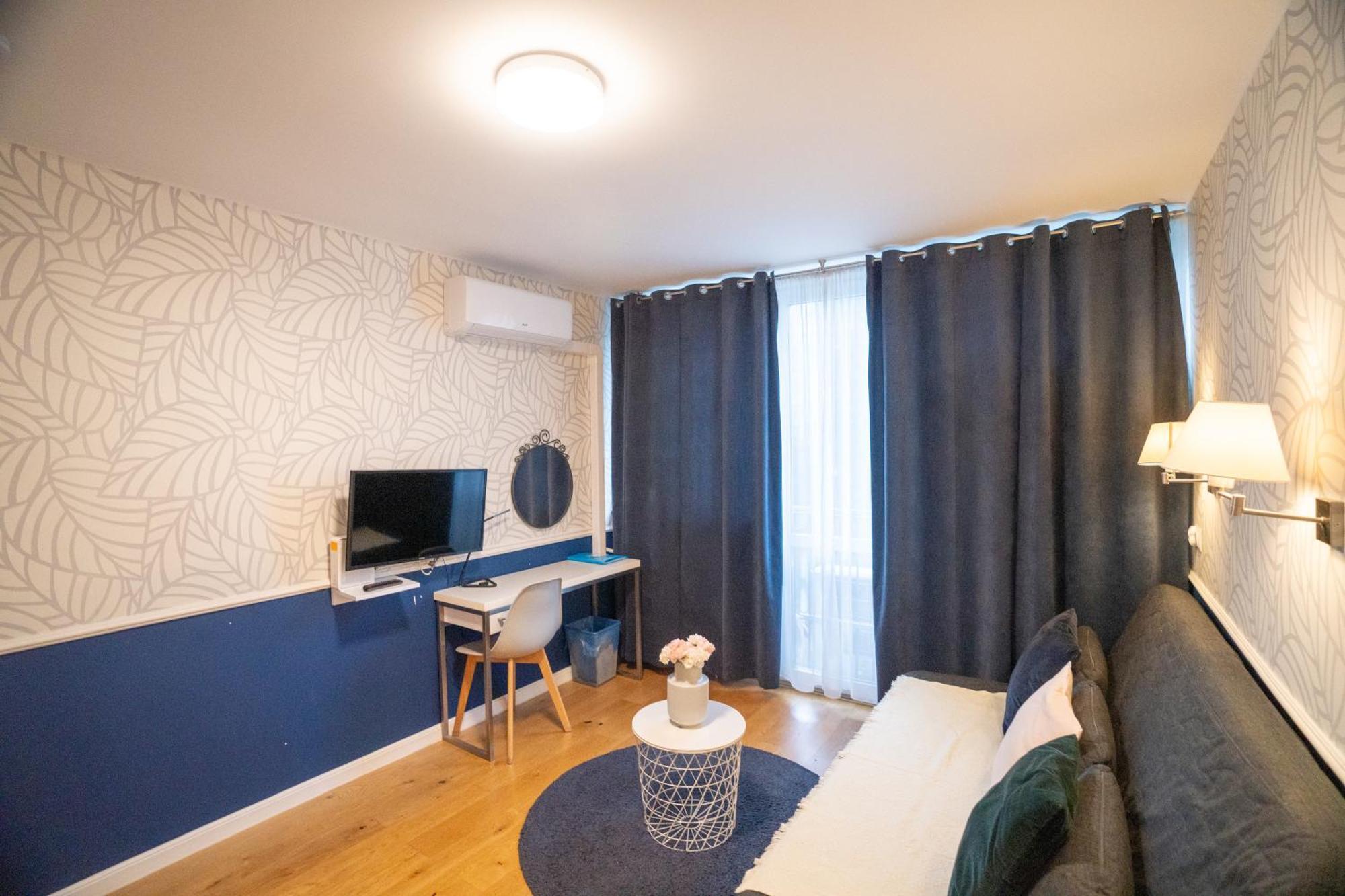 Apartament Hotel Grzybowska 9 Varsavia Esterno foto