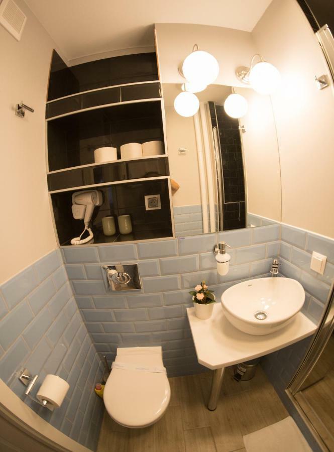 Apartament Hotel Grzybowska 9 Varsavia Esterno foto