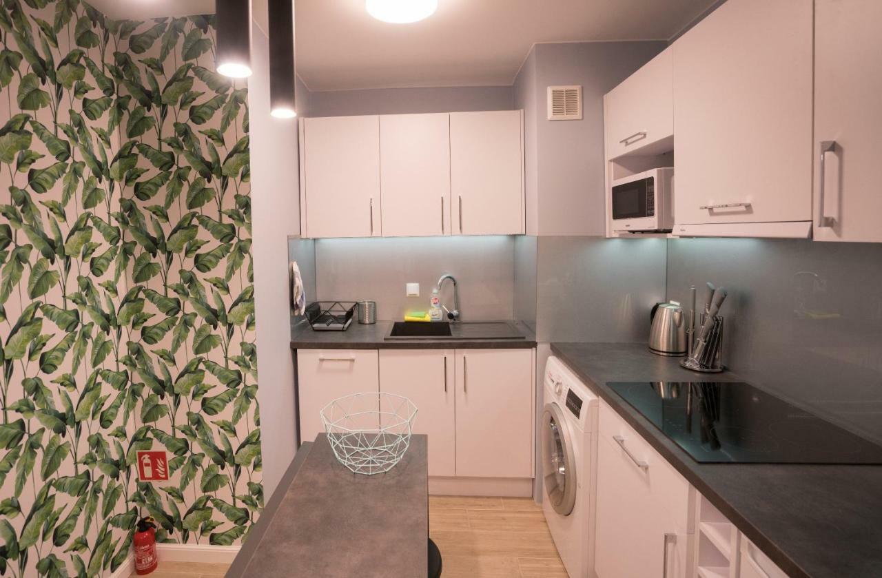 Apartament Hotel Grzybowska 9 Varsavia Esterno foto