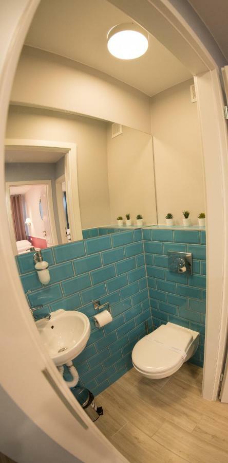 Apartament Hotel Grzybowska 9 Varsavia Esterno foto